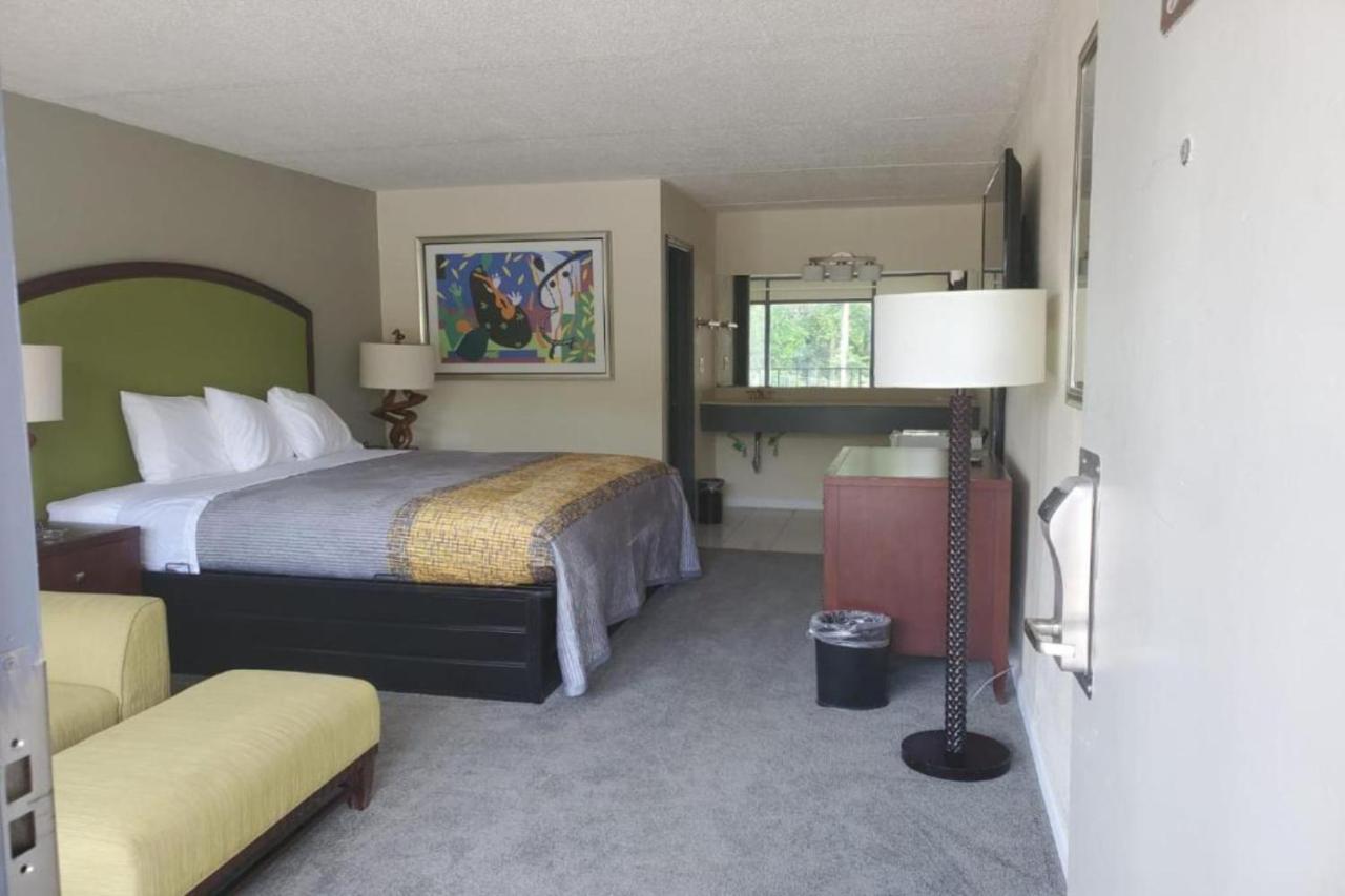 Palmetto Inn & Suites By Oyo オレンジバーグ エクステリア 写真